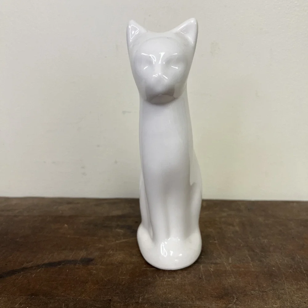 White Porcelain Ceramic Kitty Cat Sitting Figurine 7.5